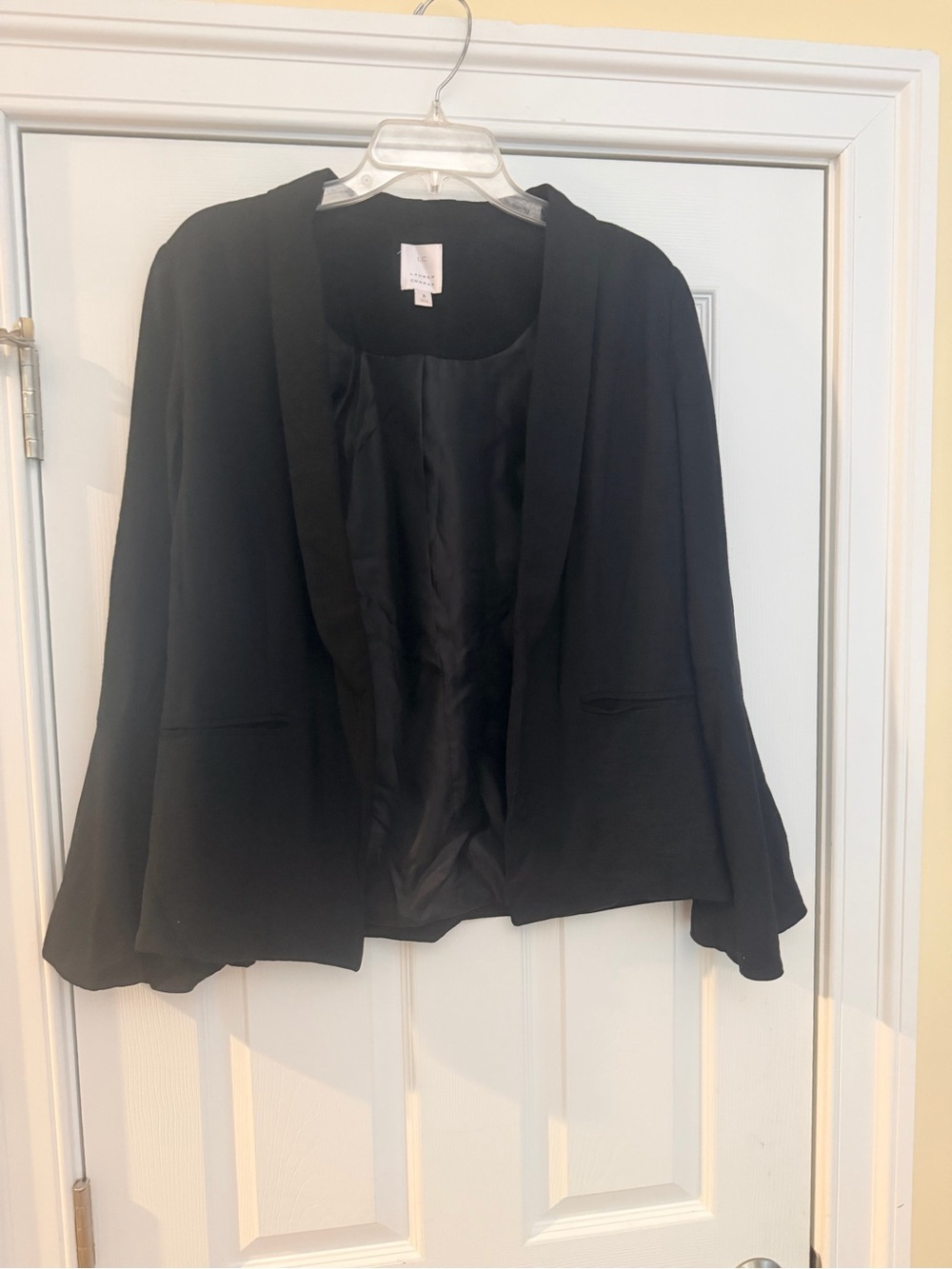 Ladies Size 8 "LC Lauren Conrad" Black Open Front Blazer Jacket GUC